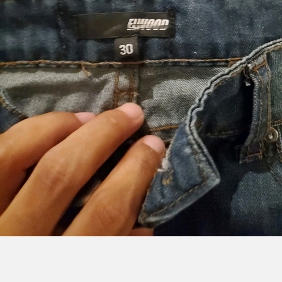 Elwood Jeans size 30 with cut out square knees - Picture 2 of 3